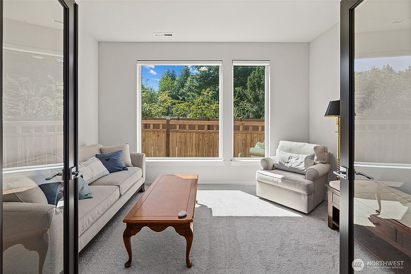 4th image of 16917 SE 257th Place