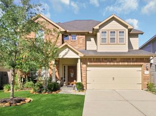 15831 Scenic Water Dr, Houston, TX 77044