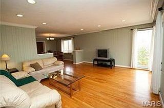 4th image of 961 Abbeville Dr