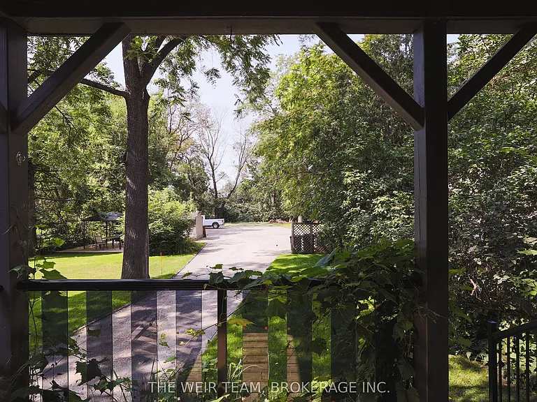 672 Broadview Ave #MAIN — Photo 18