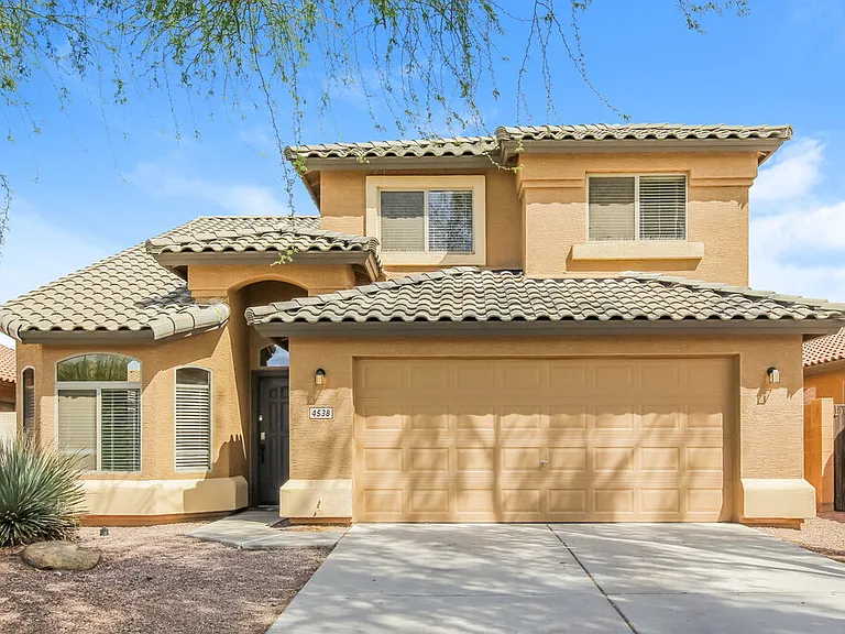 4538 W Fawn Dr — Photo 1