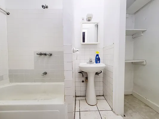 Rented by Sunshine Management Group, LLC | media 15