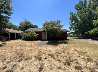 1017 SW I St, Grants Pass, OR 97526
