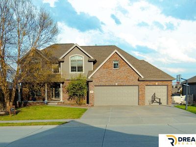 7427 S 102nd Ave, La Vista, NE, 68128