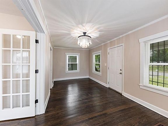 3rd image of 5723 Brooklyn Ave