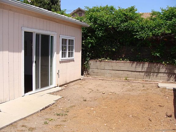 4th image of 6935-35 1/2 Hoffman Ave