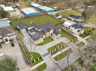 4821 1st St, Pasadena, TX 77504