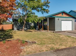 570 Spruce Ct, Creswell, OR 97426