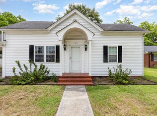 102 S College Ave, Kenly, NC 27542