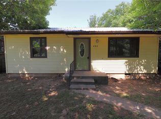 606 Hall St, Prairie Grove, AR 72753