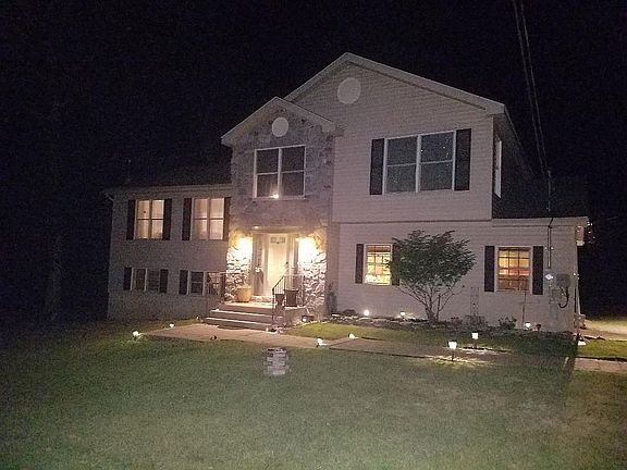 4th image of 117 Yellow Wood Dr
