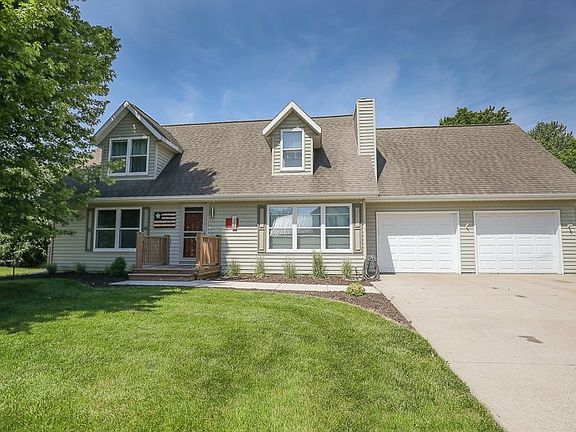 833 1st Pl, Kalona, IA 52247 | Zillow