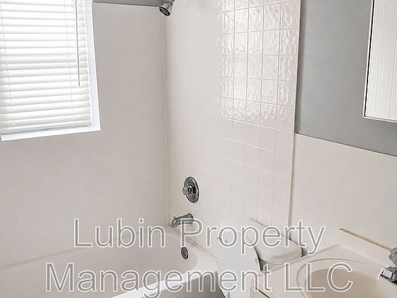4th image of 1016 Peabody Ave APT 1