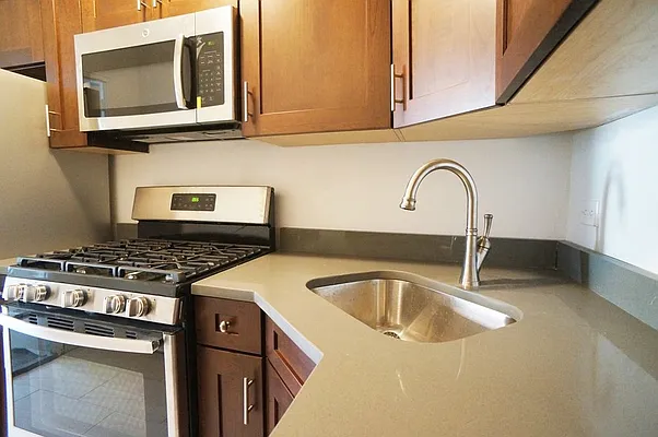 Rented by Bold New York | media 8