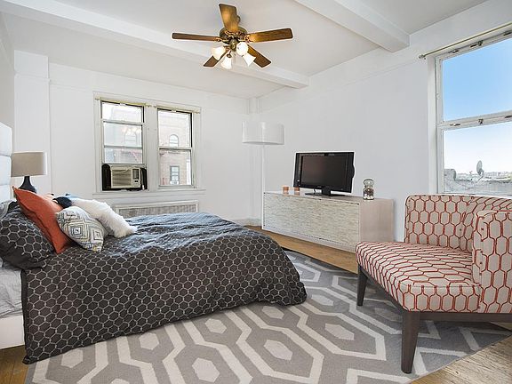 3rd image of 305 W 104th St #5C