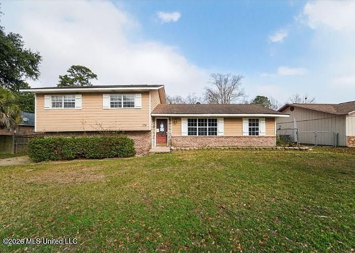 1st image of 774 Sharon Hills Dr