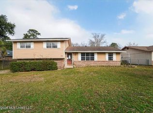 774 Sharon Hills Dr, Biloxi, MS 39532