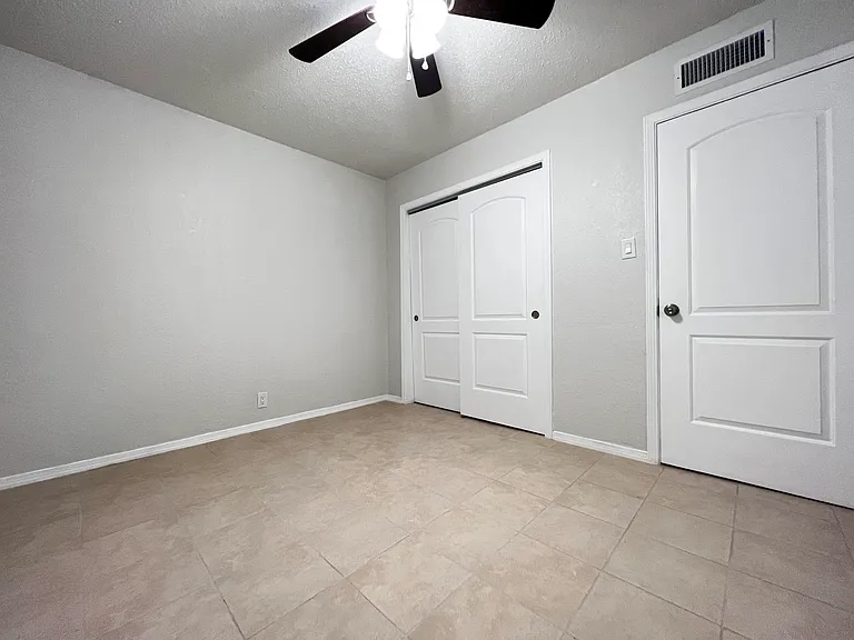 647 Soya Dr #A — Photo 10