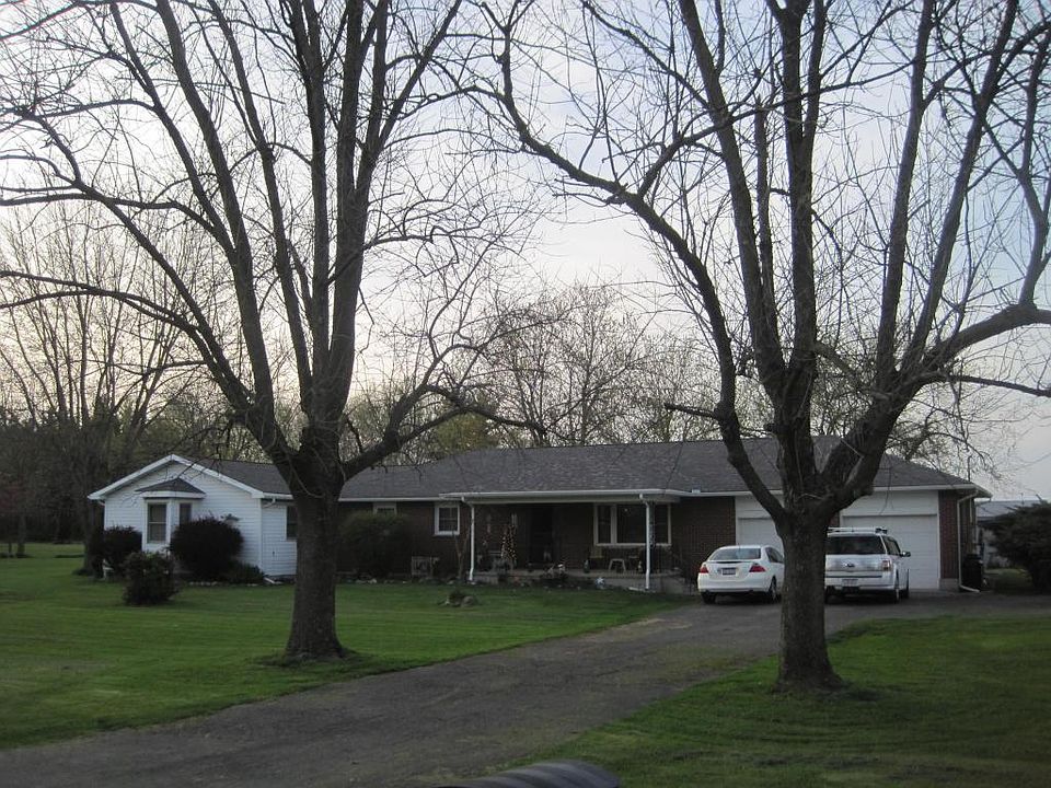2nd image of 185 Hickory Ln NE