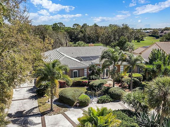 3rd image of 6031 Pine Valley Dr