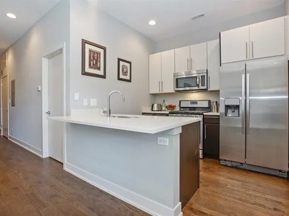 2740 North, 2740 W North Ave Unit 205, Chicago, IL 60647