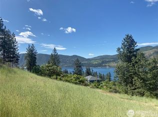 2524 Lakeshore Drive, Manson, WA 98831