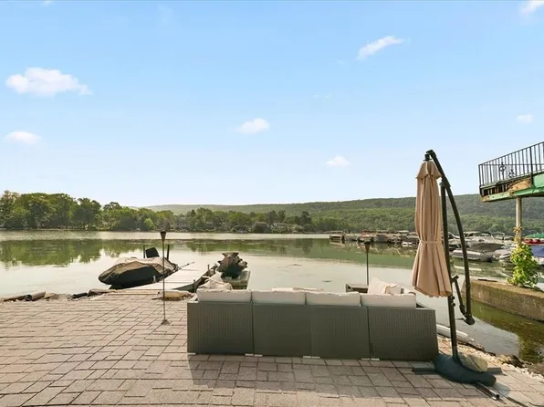 641 Jersey Avenue, Greenwood Lake, NY 10925