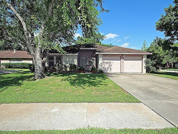 2nd image of 105 Greenshire Dr
