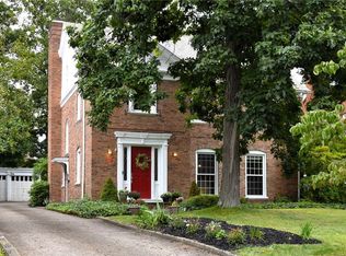 2447 Edgerton Rd, University Hts, OH 44118