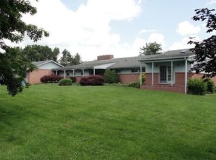 177 Robinhood Dr, Marion, VA 24354