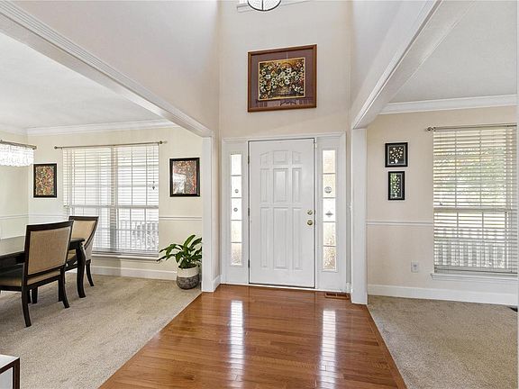 3rd image of 16846 Kingstowne Way Dr
