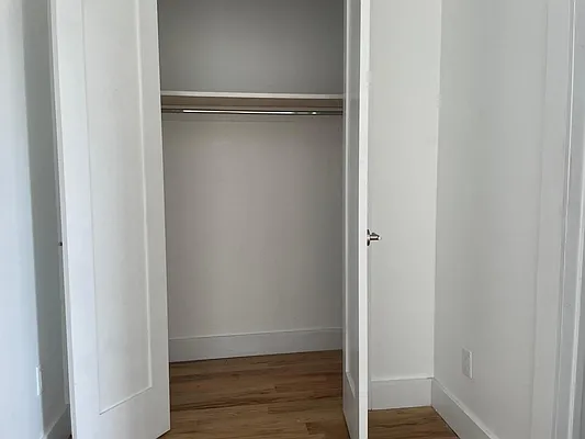 Rented by RELI.NOW CORP | media 9