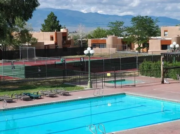88 Comanche Road #104, El Prado, NM 87529-0000