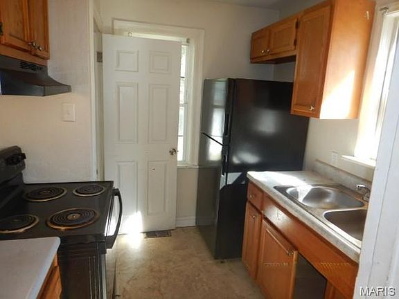 4th image of 324 Newell Dr