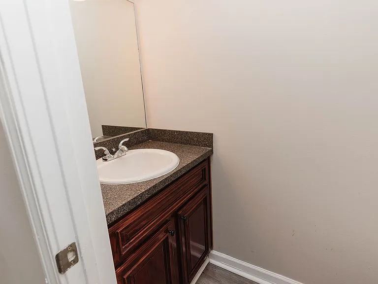 410-437 White Ingram Pkwy #410-437 — Photo 9