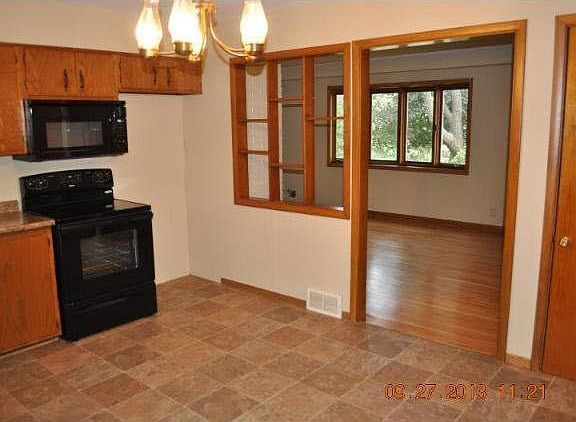 5th image of 426 Lark Avenue
