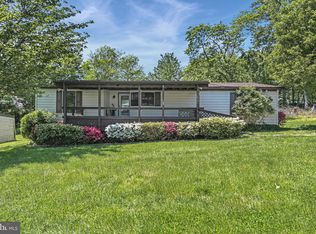 106 Martin Cir, Honey Brook, PA 19344