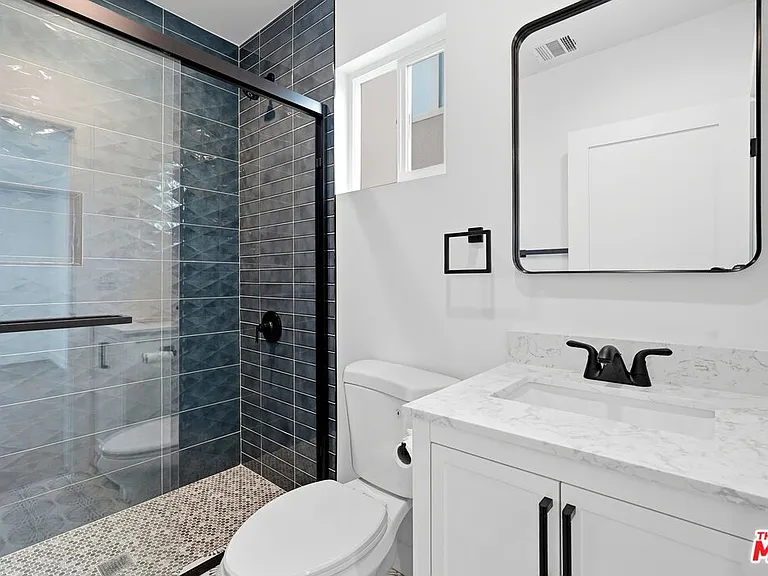 5452 Harcross Dr — Photo 32