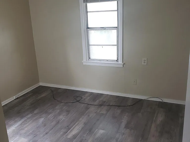 623 Ruth St — Photo 6