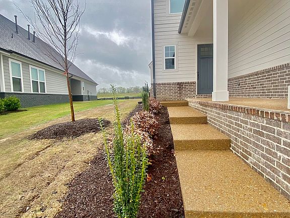 5th image of 320 Oak Haven Cir