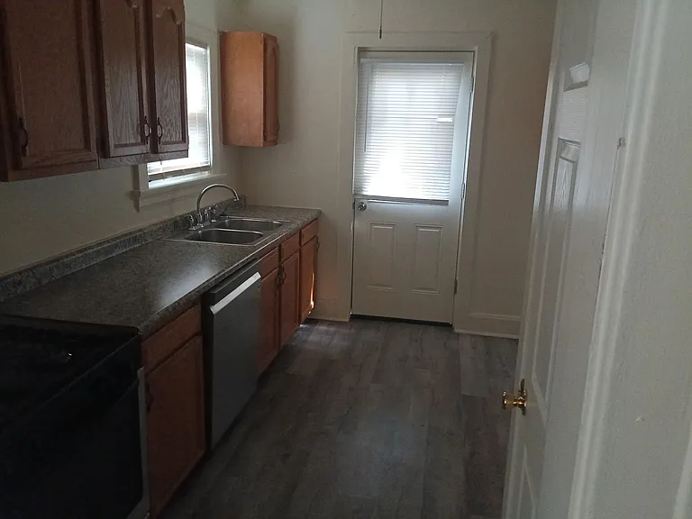 2355 Highland Ave #1 — Photo 5