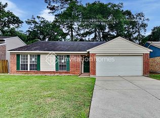 14 S White Pebble Ct, Spring, TX 77380