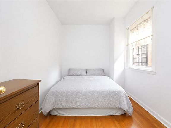 5th image of 8614 Bay 16th St