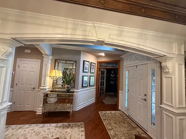 5 bed, 4.5 bath, 6593 sqft, $10,000 — Photo 4