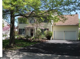 353 Stonyhill Dr, Chalfont, PA 18914