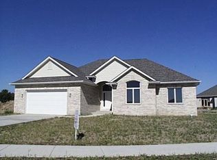 7730 92nd Ln, Crown Point, IN 46307