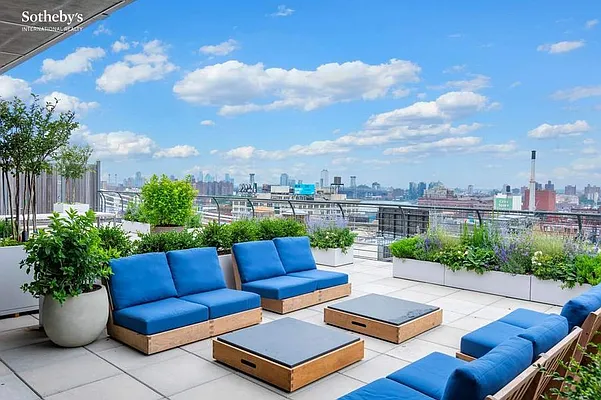 Sold by Sotheby's International Realty | media 33