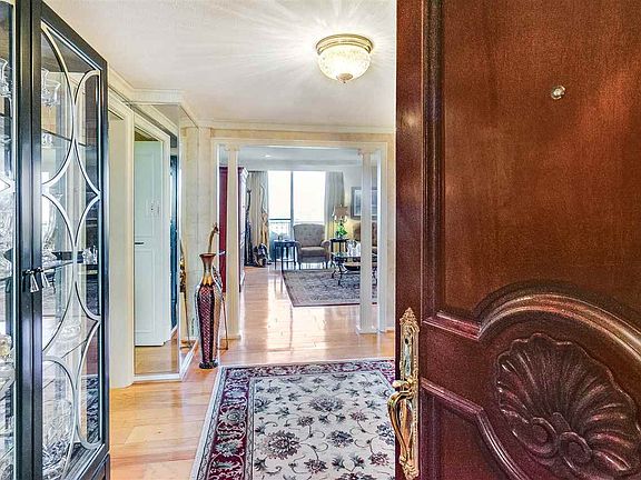 2nd image of 4924 Cobbs Dr #4B4C