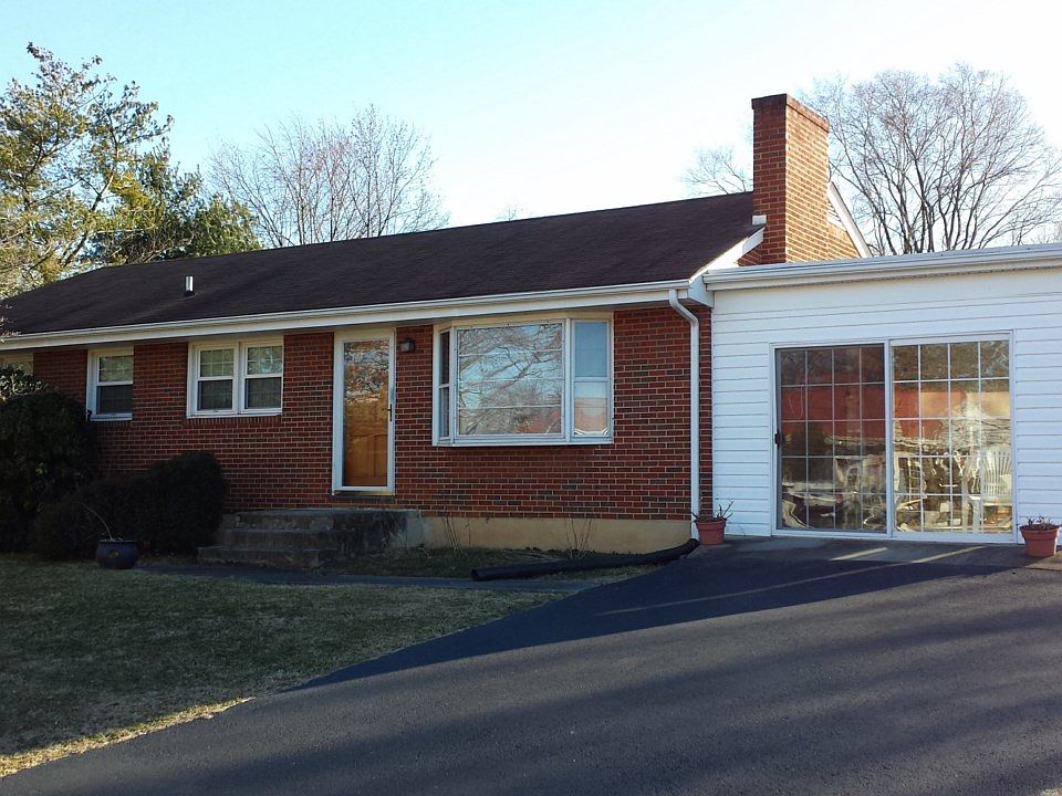 1st image of 3510 Harvest Ln NW