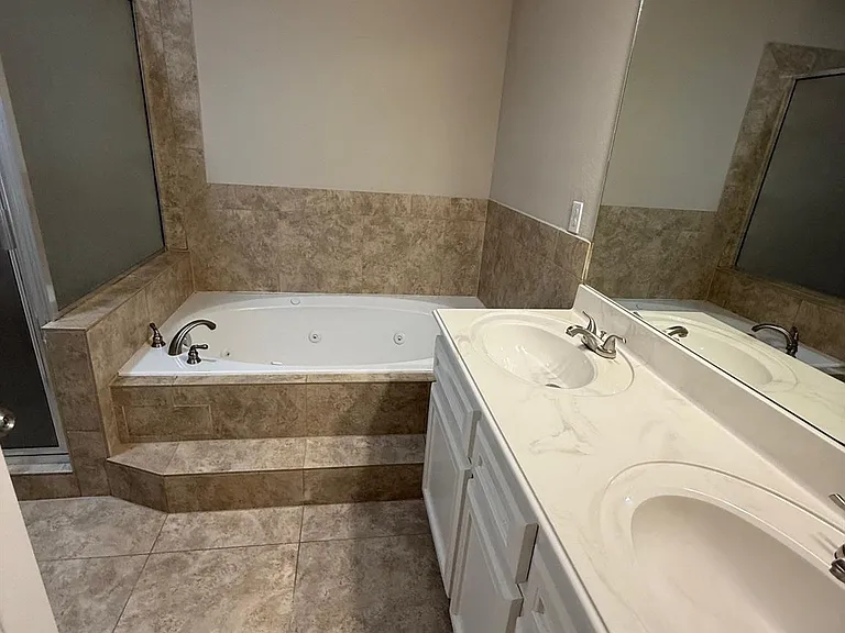 5600 Alvin A Klein Dr #2 — Photo 6